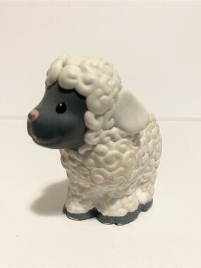 Little People Barn Animal Sheep Figure Fisher Price Toy Lot Farm Barn 4/$20 🛑